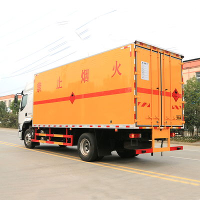 東風(fēng)柳汽6.6米雜項危貨車 助力廣東珠海金灣危險品運(yùn)輸?shù)膶I(yè)選擇