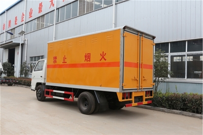 防城港市上思縣危化品運(yùn)輸車輛購置與上牌總費(fèi)用解析